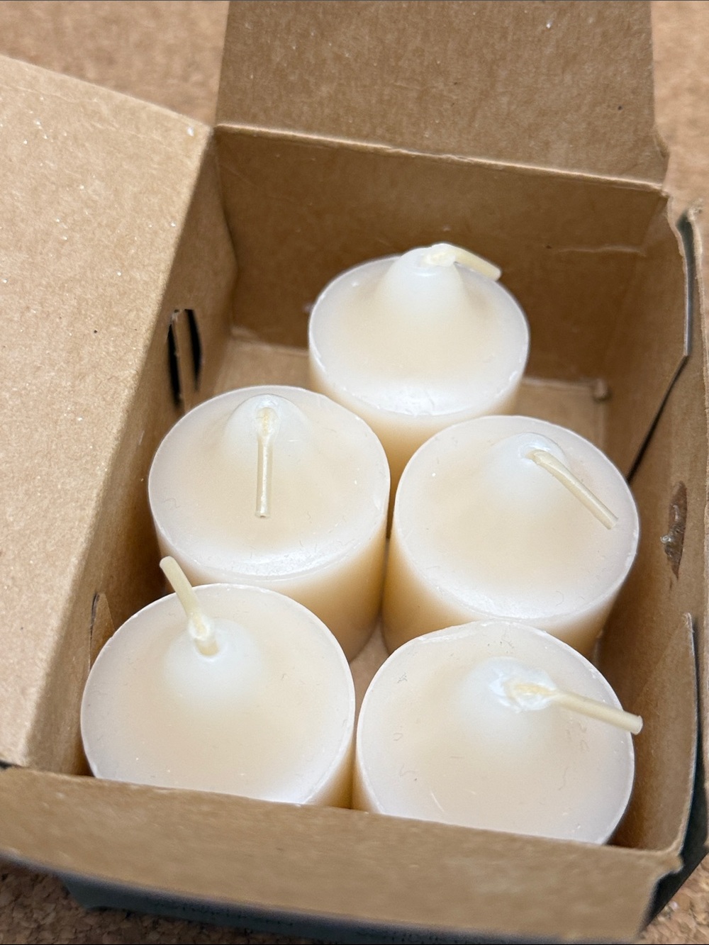 Vintage PartyLite Creme Color Tealight Candle Set (10) TEA LIGHT CAFE LATTE
